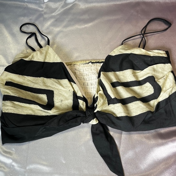 Johanna Ortiz Black and Cream Crop Top - Picture 5 of 8